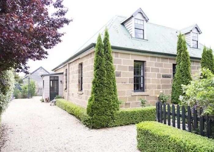 Elm Cottage Barn